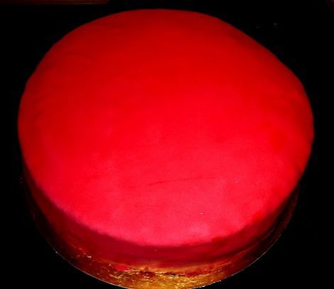 como hacer una tarta de spiderman con fondant